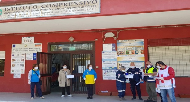 Cariati: Listituto comprensivo consegna i tablet agli alunni per la didattica a distanza