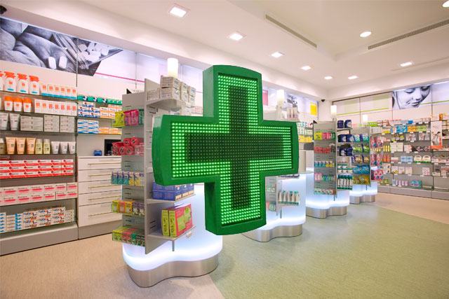Emergenza coronavirus: Le farmacie calabresi potranno erogare i servizi anche a porte chiuse