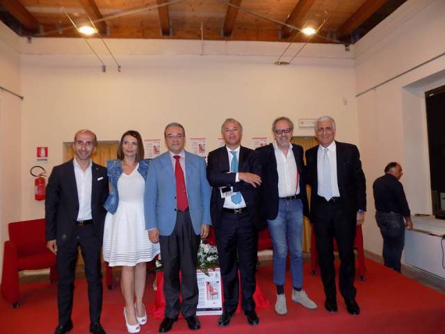  Presentato a Rossano il libro del giornalista Attilio Sabato dal titolo: Potere & Poteri 