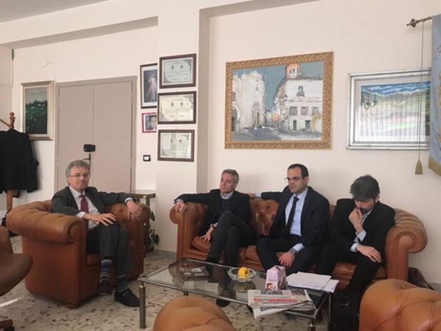 Cassano ed i problemi della citt: lassessore Musmanno ed il consigliere regionale Gallo incontrano i commissari