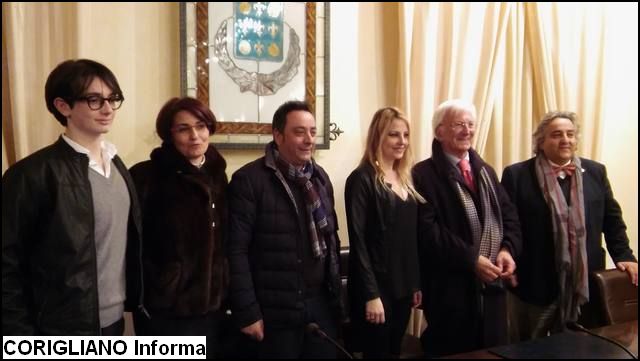 Rossano - Presentato lultimo libro di Luigi Godino dal titolo: LA PRINCIPESSINA DAGLI OCCHI COLOR DEL MARE