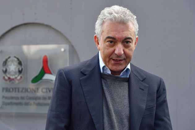 Emergenza coronavirus: Arcuri Nelle prossime ore fisseremo il prezzo massimo di vendita delle mascherine