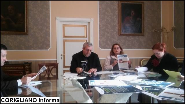 LArcivescovo della diocesi di Rossano-Cariati incontra gli operatori dellinformazione per gli auguri di Natale 