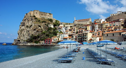Federalberghi Calabria lancia lallarme: Stagione turistica 2020 gi chiusa