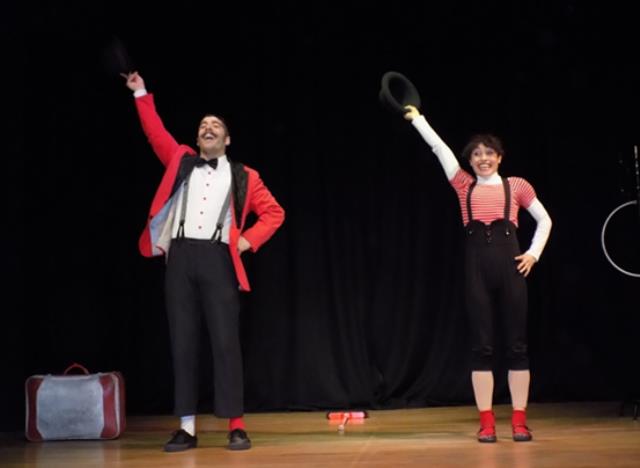 Successo per lo spettacolo portato in scena, al teatro Amantea-Paolella di Rossano Centro, dal Circo Ramingo