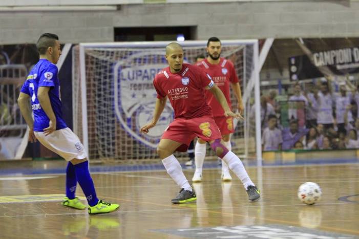 CORIGLIANO TRAVOLTO DALLA LUPARENSE. DOMENICA ARRIVA IL NAPOLI