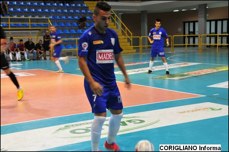SERIE A FUTSAL, CORIGLIANO BATTE NAPOLI ED E VETTA SOLITARIA