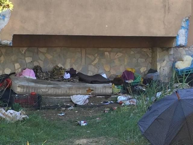 Corigliano, cittadini di Cantinella: Degrado e sporcizia, dopo un mese  ancora tutto come prima!