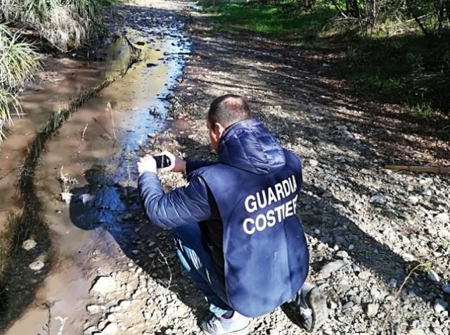 Corigliano, controlli della Guardia Costiera a tutela dellambiente: controlli e denunce in un frantoio