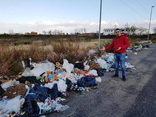 Corigliano. Falcone: Le discariche a cielo aperto persistono, offriamo allEcoross la nostra collaborazione
