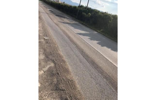 Corigliano. La strada di Santa Lucia ...bombardata dalle buche