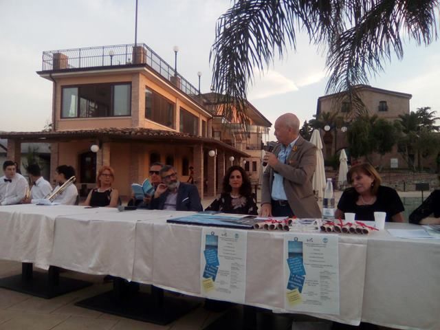 Grande partecipazione per il Certamen letterario dellIstituto Tieri dedicato al prof. Giovanni Pistoia