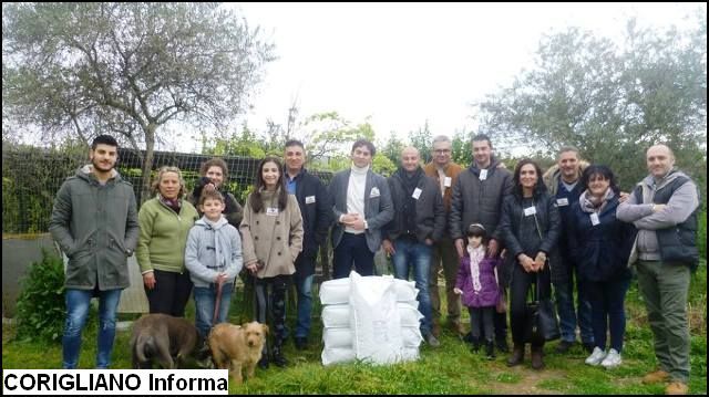 LASSOCIAZIONE FIDELITAS DONA UN QUINTALE DI MANGIME PER CANI
