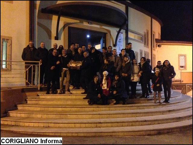 LAssociazione FIDELITAS ha donato una cesta di viveri alimentari , per la giornata del ringraziamento, alla Comunit Parrocchiale di Lauropoli
