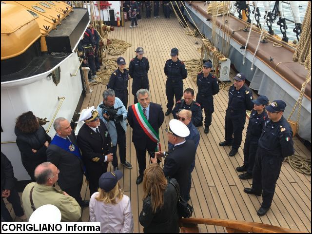 LA MERAVIGLIA DELLA MARINA ITALIANA A CORIGLIANO