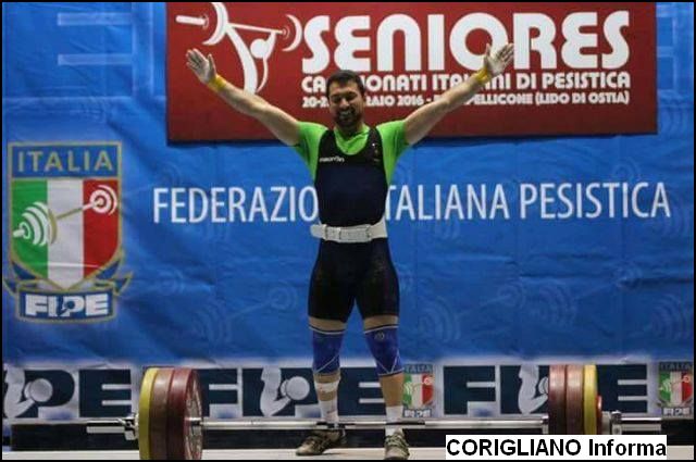 SOLLEVAMENTO PESI, IL CORIGLIANESE PIERLUIGI MANNELLA CAMPIONE ITALIANO SENIORES 2016 CAT. 77 KG