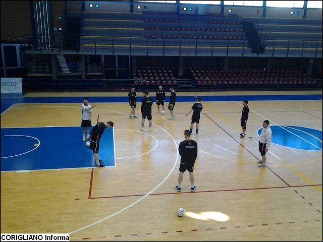 Oggi anticipo di serie A calcio a5. Il Corigliano sfida il Rapidoo Latina