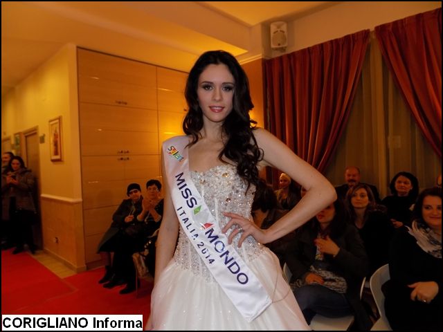 SERATA ALLINSEGNA DELLA MODA E DELLA SOLIDARIET NELLA CITT DI ROSSANO CON UNA TESTIMONIAL DECCEZIONE: SILVIA CATALDI (MISS MONDO ITALIA 2014)