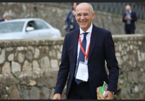 Vaccarizzo Albanese: Il sindaco Pomillo risponde alle accuse del consigliere Corrado